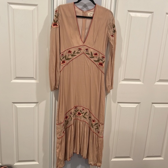 Chasing Unicorns Dresses & Skirts - Chasing Unicorns Blush Pink Embroidered Maxi Dress